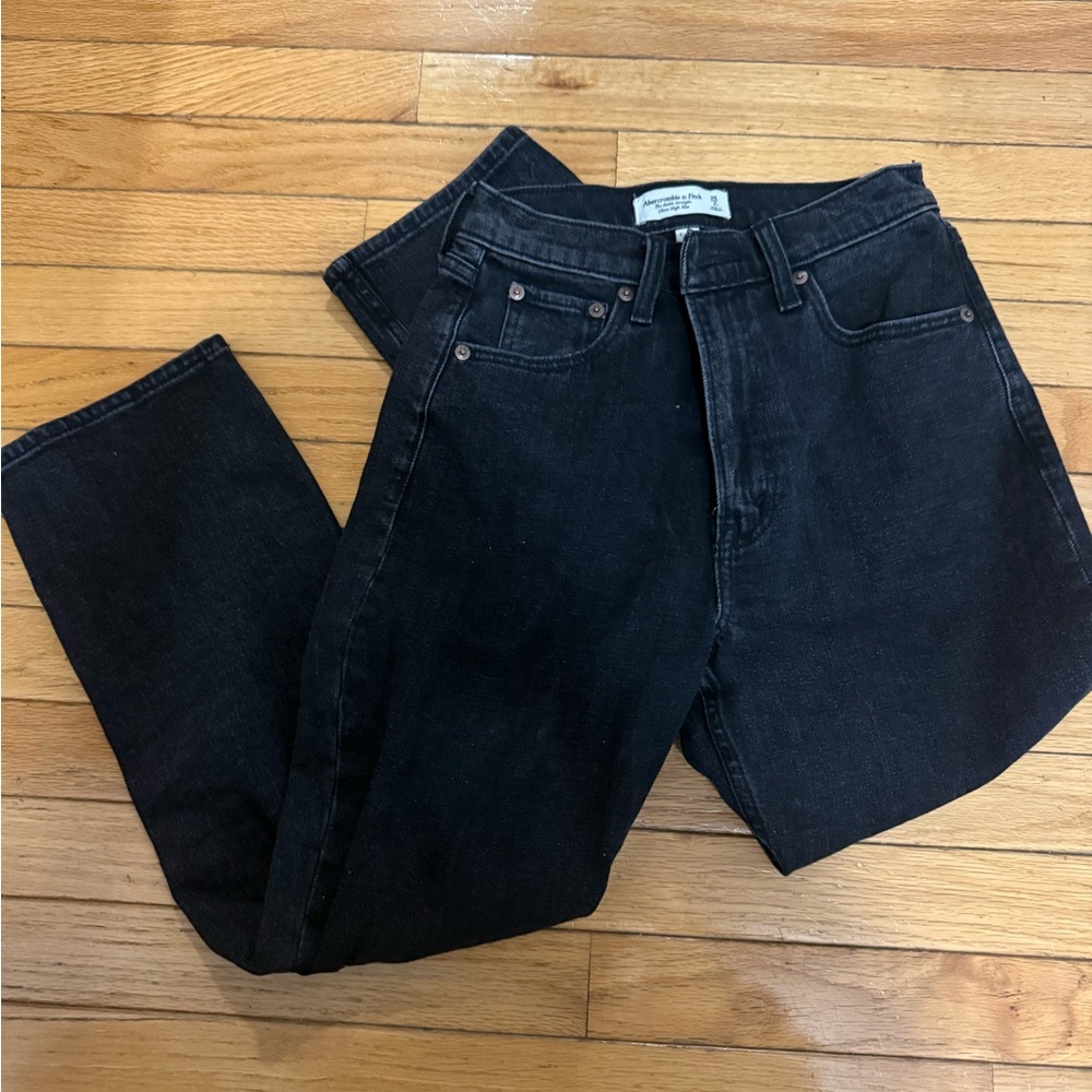 Abercrombie & Fitch Women’s Ankle Straight Curve Love Jeans